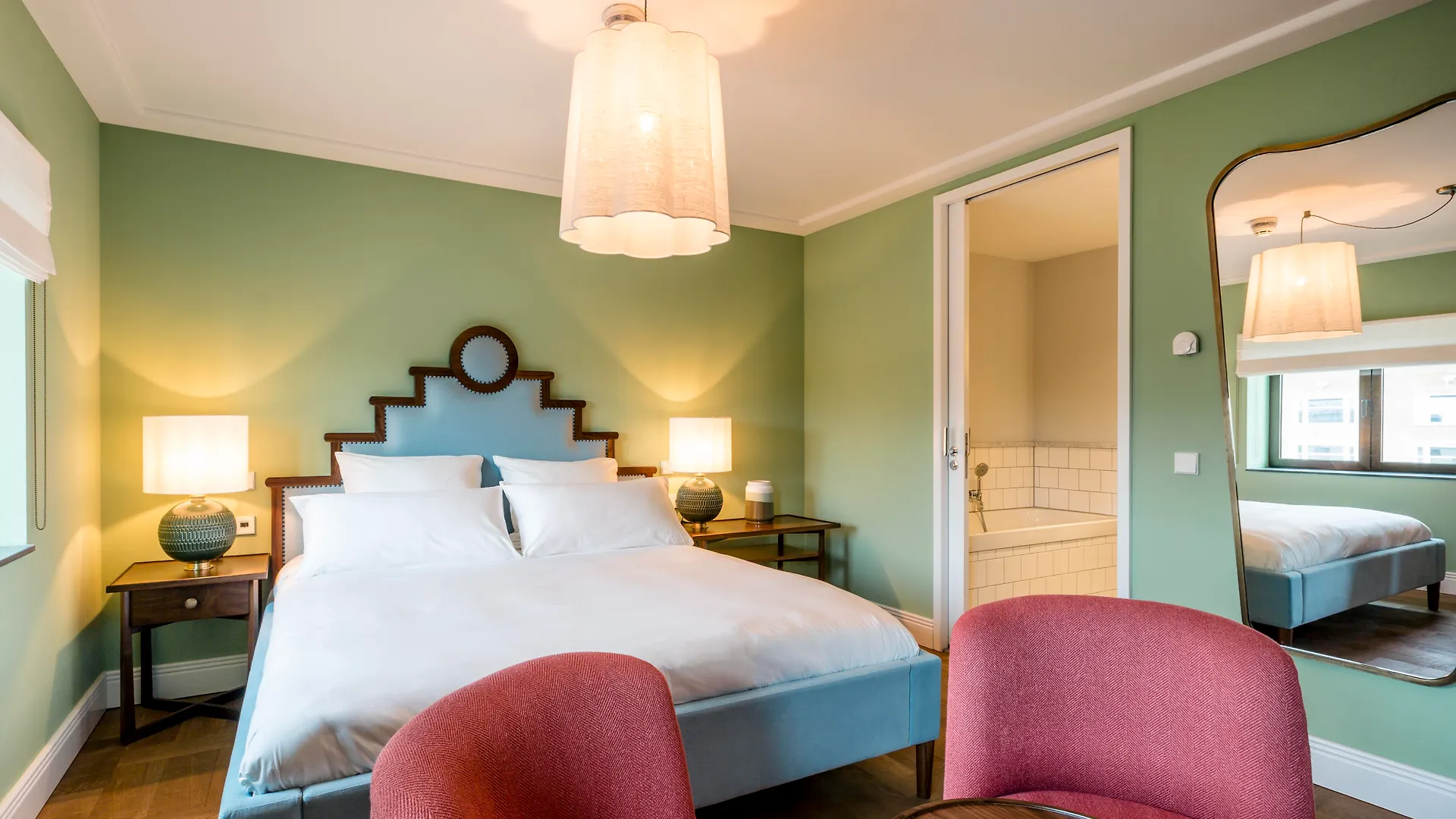 The July - Twenty Eight Otel Amsterdam