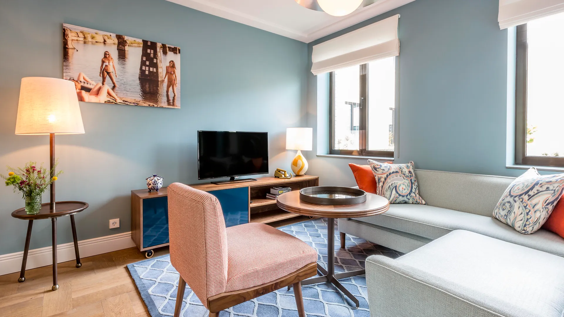 The July - Twenty Eight Otel Amsterdam Hollanda