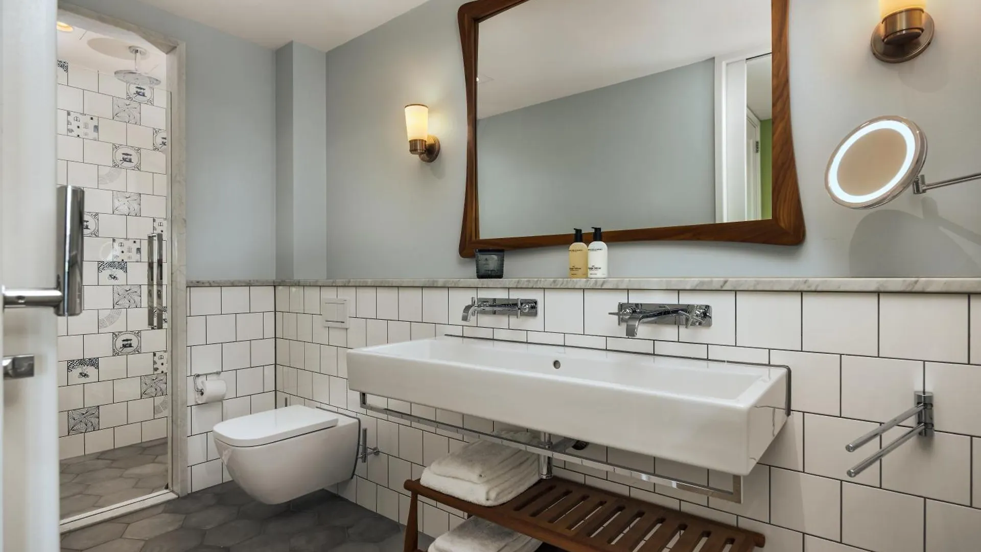 Hotel TWENTY EIGHT Amsterdam 4*,