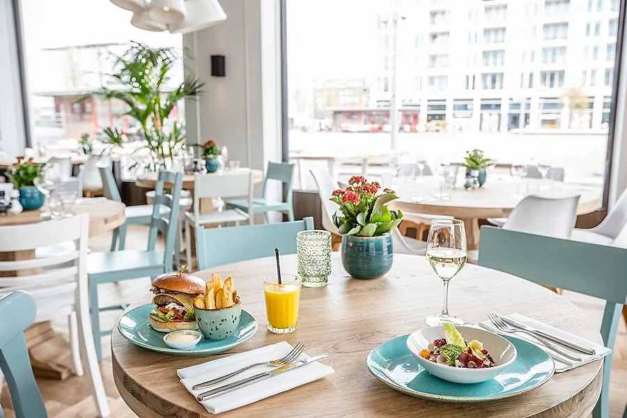 The July - Twenty Eight Otel Amsterdam 4*,  Hollanda